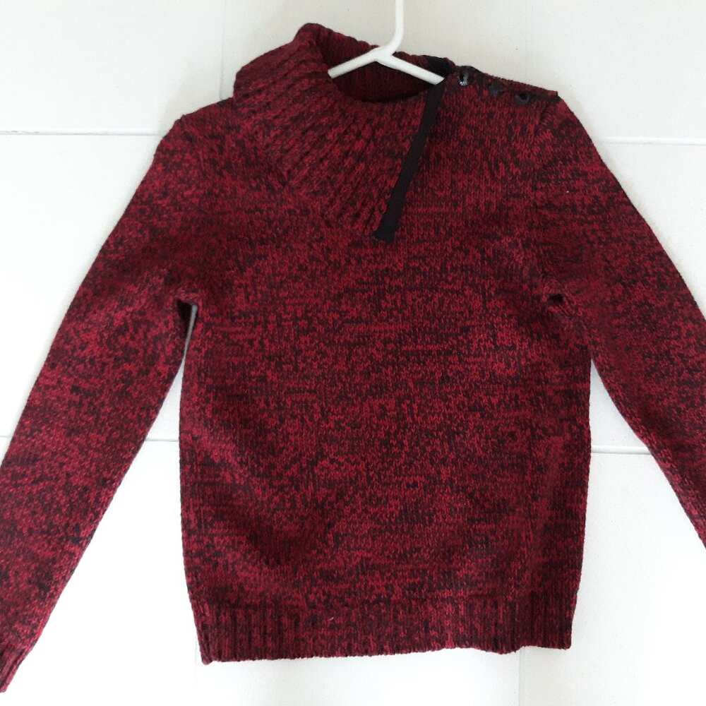 CHAPS SWEATER WITH BUTTON SHOULDER RED/BLACK NEW WITHOUT TAGS